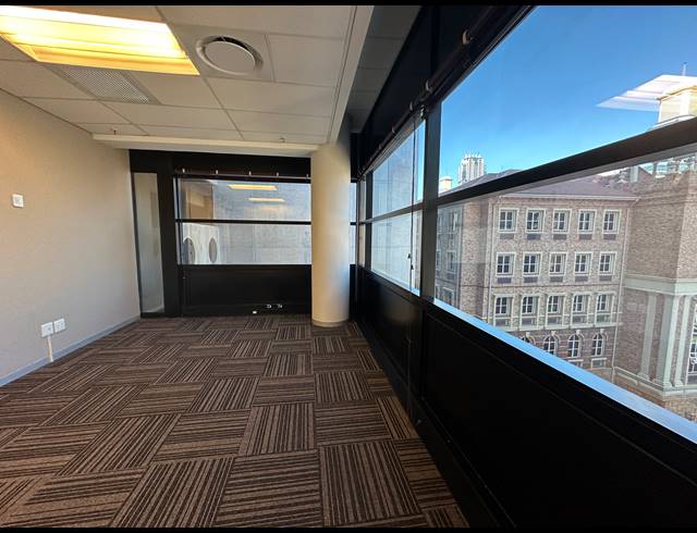 249M² OFFICE TO LET IN SANDTON CENTRAL